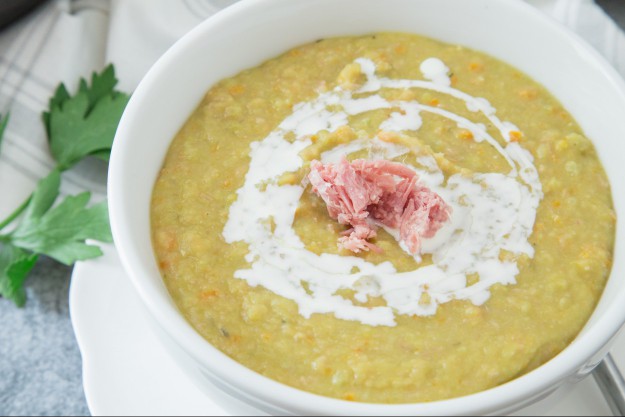 Uncle Bill's Green Split Pea With Hambone Soup