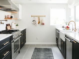 These 8 Hacks Can Help You Fake a Kitchen Reno