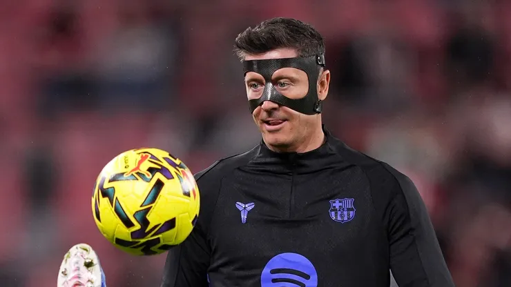 Why is Robert Lewandowski wearing a mask in Barcelona’s La Liga clash with Athletic Club?
