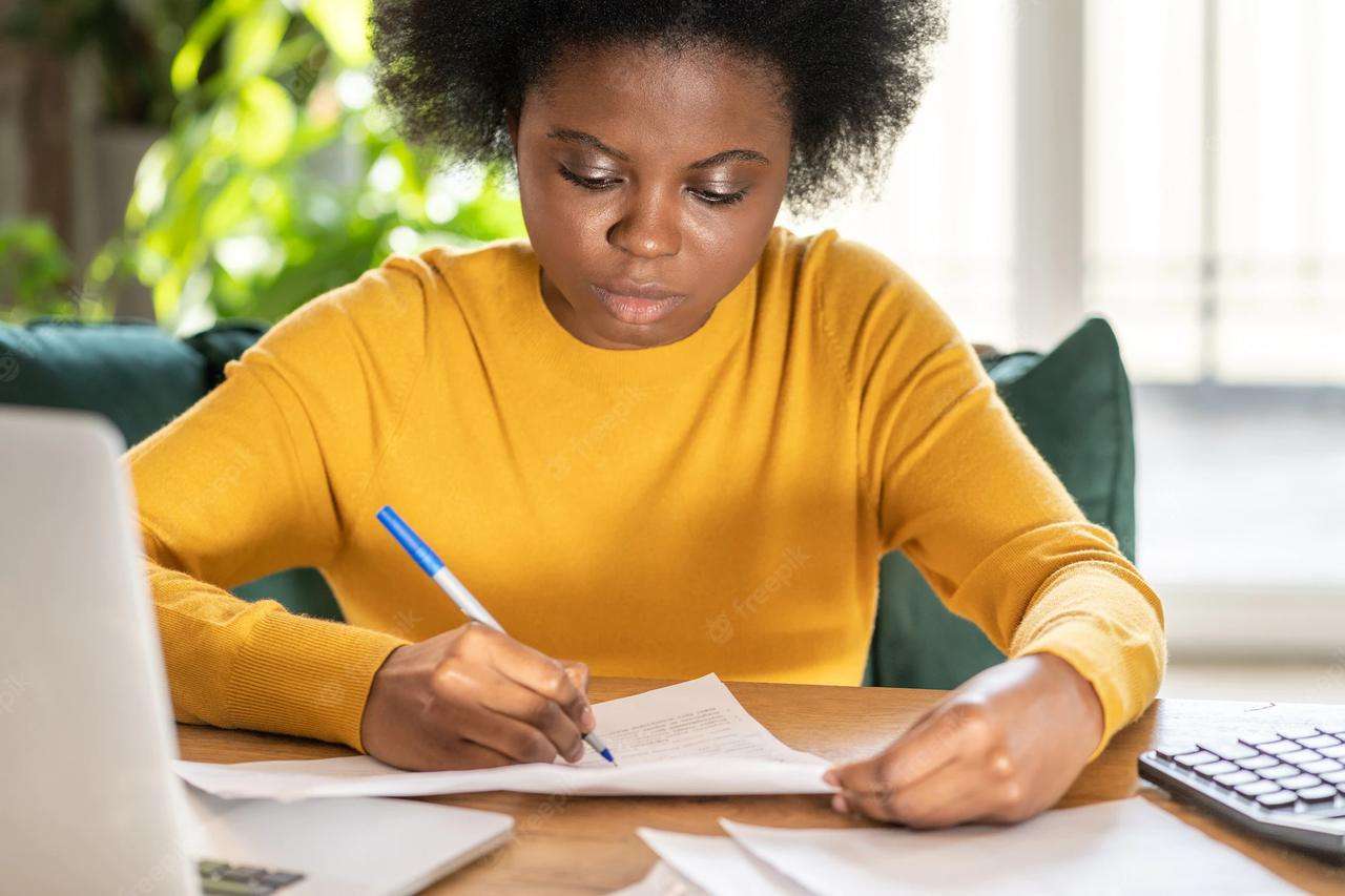 Segurança Financeira: Como Conciliar um Emprego Formal com Fontes Adicionais de Renda Segurança Financeira: Como Conciliar um Emprego Formal com Fontes Adicionais de Renda