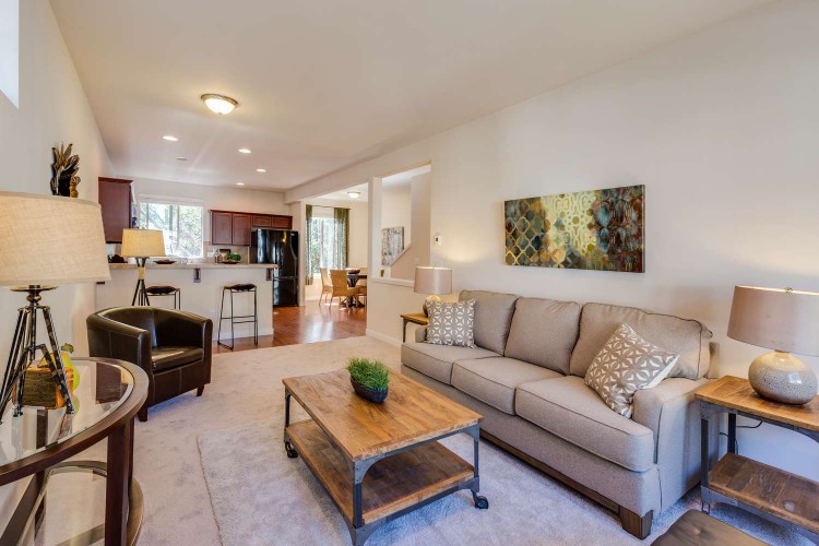 Living room and kitchen with different colors and color temperatures