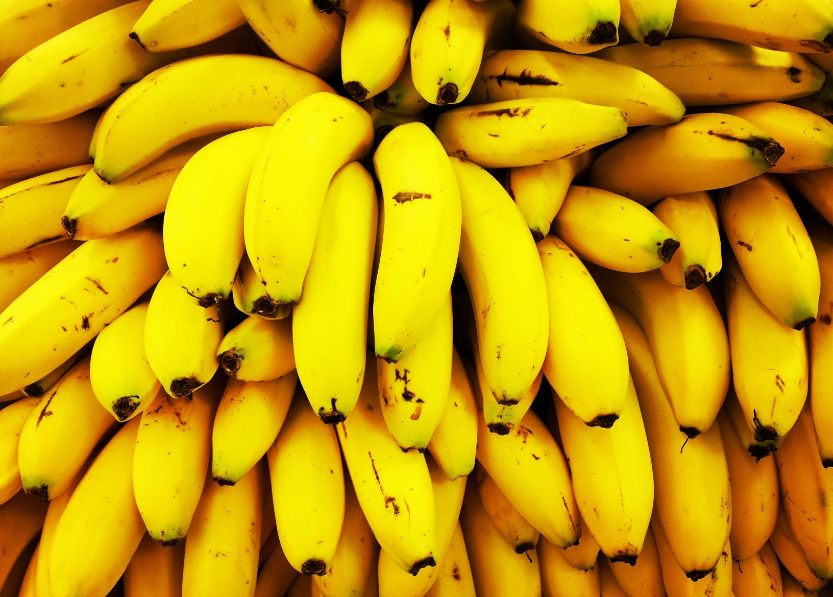 Full Frame Shot Of Yellow Bananas