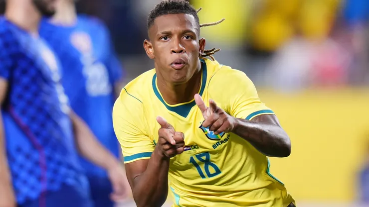 Brazil get back on track with victory over Croatia (3-1)