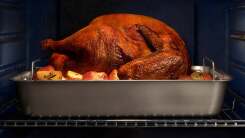 Donât Cook Your Turkey in a Roasting Pan