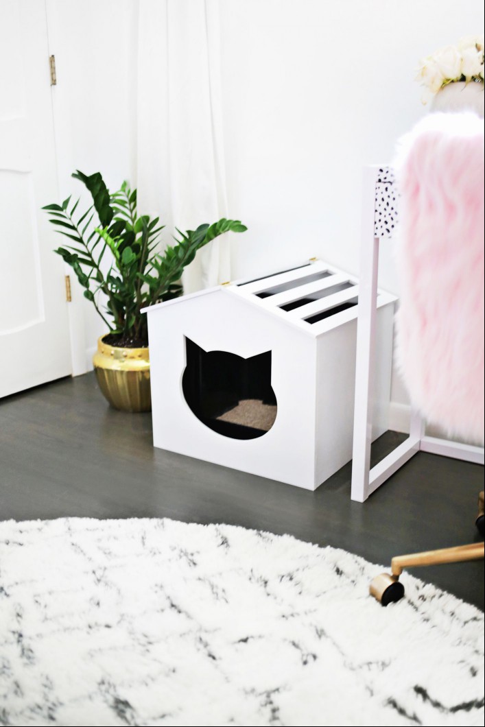 mini cat house