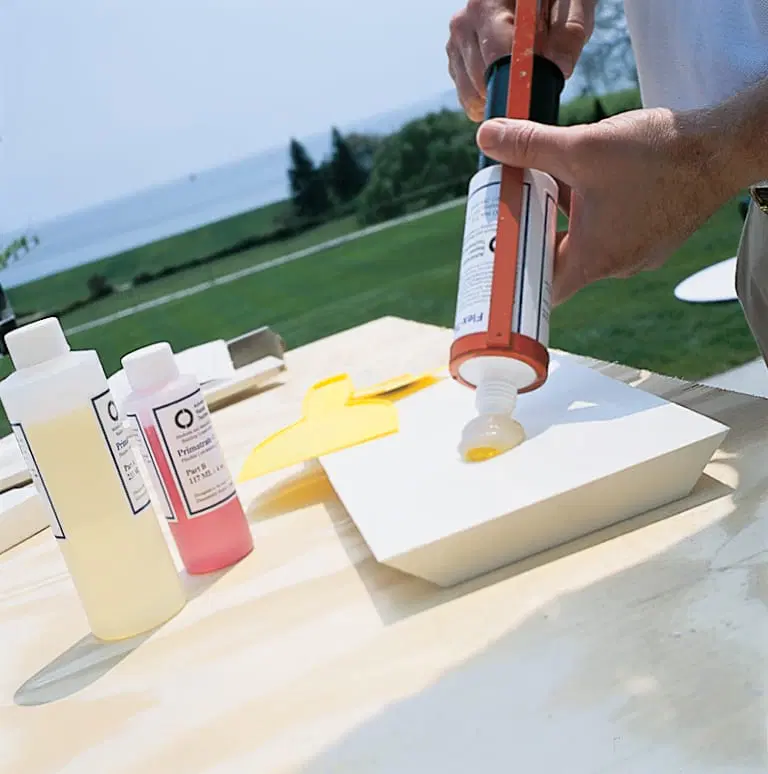 Blending resin and hardener.