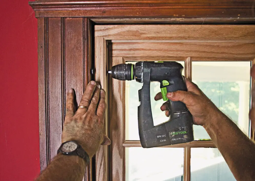 The replacement window is loosely fastened into place. 