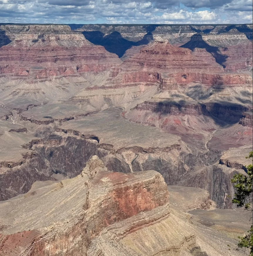 Grand Canyon South Rim: My Honest Guide to Avoiding the Crowds & Seeing the Best Views