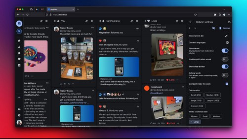 Deck Blue, a TweetDeck-like client for Bluesky. The screenshot shows multiple columns of Bluesky content.