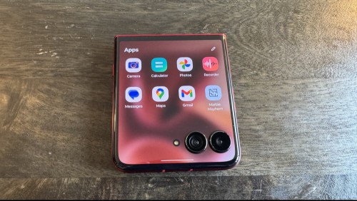 External screen apps on Motorola Razr Ultra