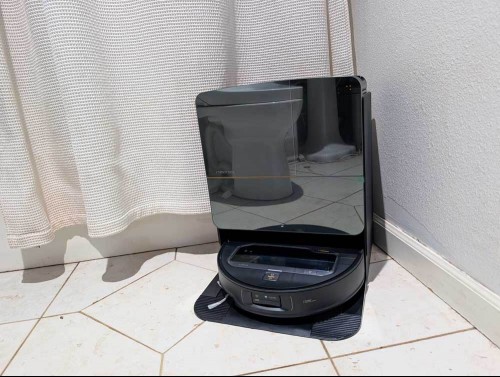 Saros Z70 tower