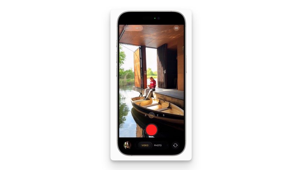 Screenshots from the Apple annopuncement showing changes to the Camera app