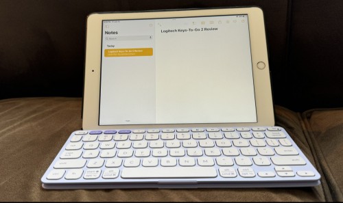 Logitech Keys-To-Go 2 with iPad