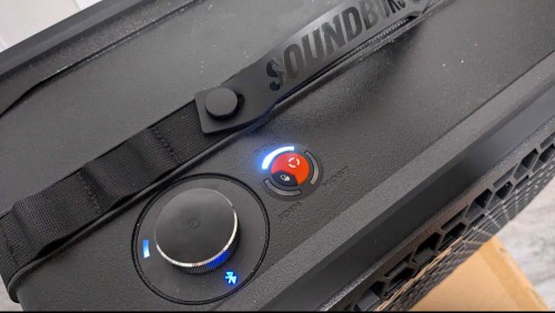 Close up of control panel on the Soundboks Go.