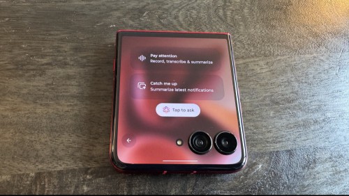 Moto AI on Razr Ultra