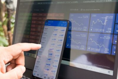 From Theory to Practice: Real-world Applications of Triangle Patterns in Forex