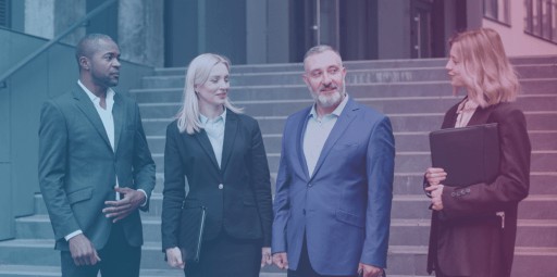 Observe! Carreira no Exterior: Estratégias para Conquistar um Emprego sem Dominar o Inglês Observe! Carreira no Exterior: Estratégias para Conquistar um Emprego sem Dominar o Inglês