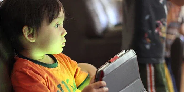 keep-kids-safe-online-1 keep-kids-safe-online-1