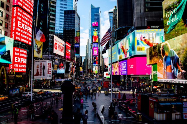 Google begins integrating ads into AI Overviews on Google Search