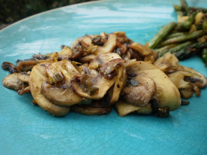 White Wine-Garlic Sauteed Mushrooms