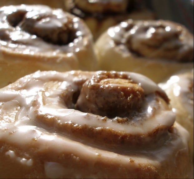 Bread Machine Cinnamon Buns