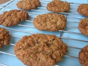 Vanishing Oatmeal Raisin Cookies