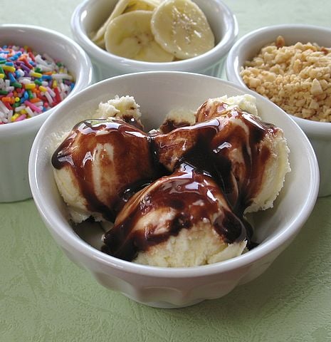 Lee Lee's Famous Chocolate Sauce for Ice Cream