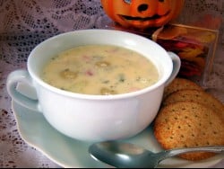 Cheesy Ham and Potato Soup