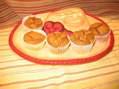 Easy 2-Ingredient Pumpkin Muffins