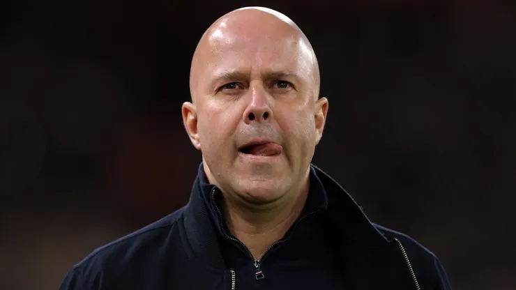 Arne Slot’s Liverpool reportedly battle PSG to sign Premier League star midfielder for 2026-27 season