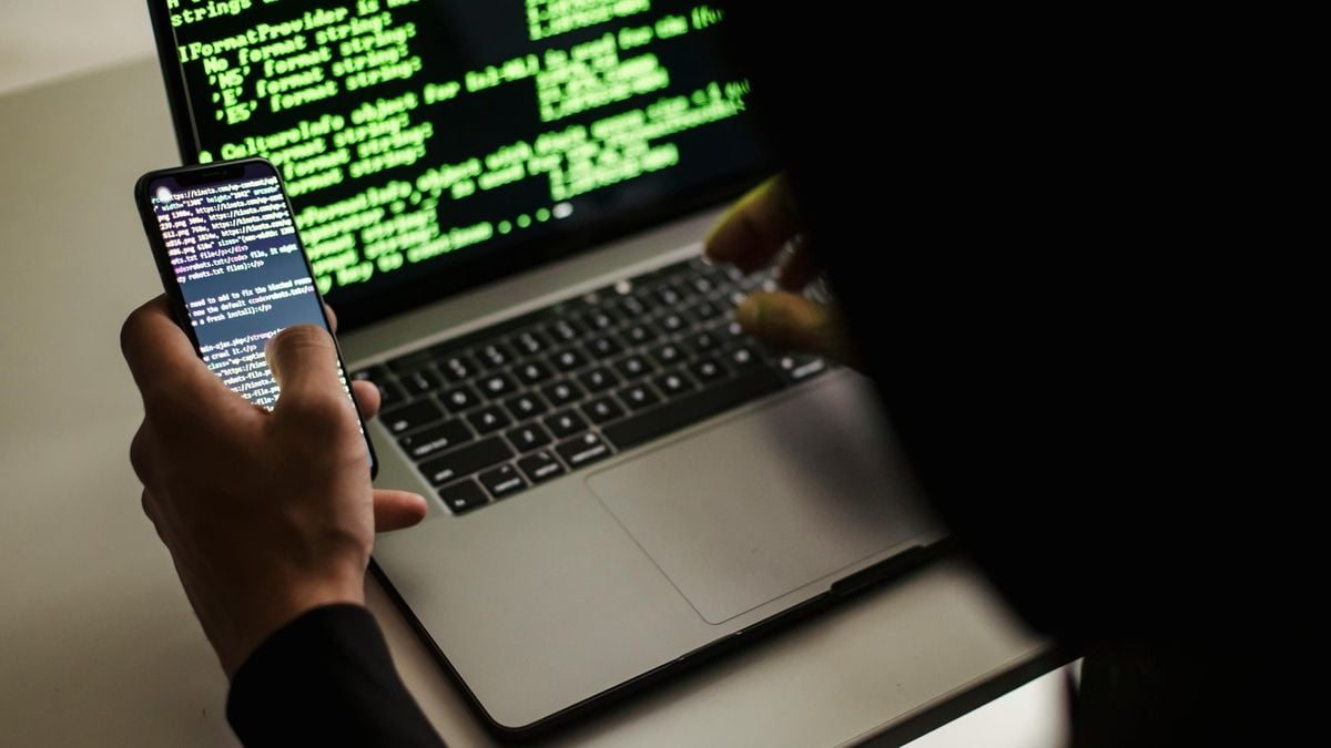 Cybersecurity Alert: Users Deceived By Fake Google CAPTCHA Pages