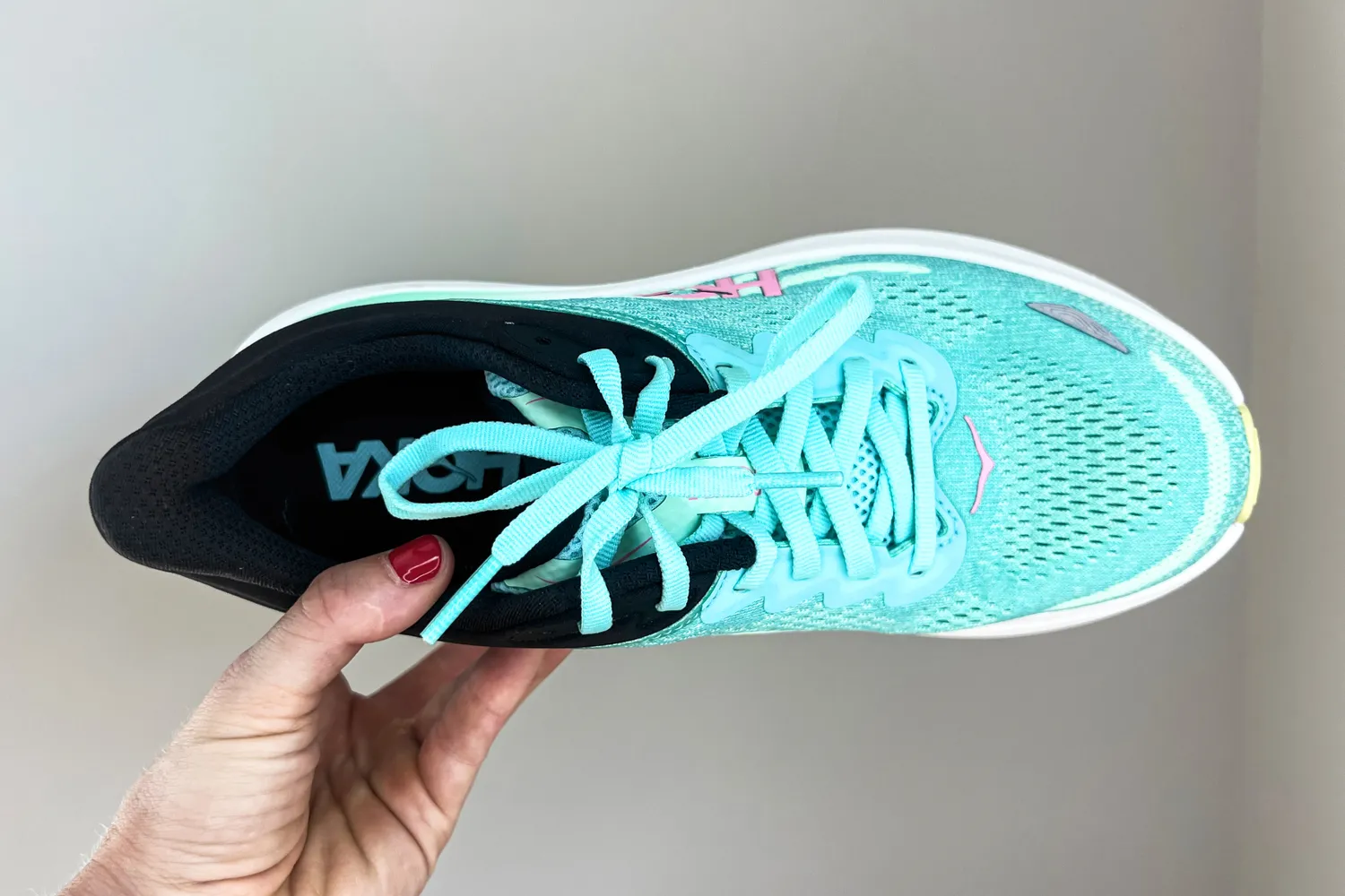 The laces on the top of the Hoka Women's Bondi 9 Running Shoe