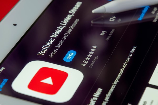 Firefox 127.0.2 fixes Google-caused YouTube playback issue