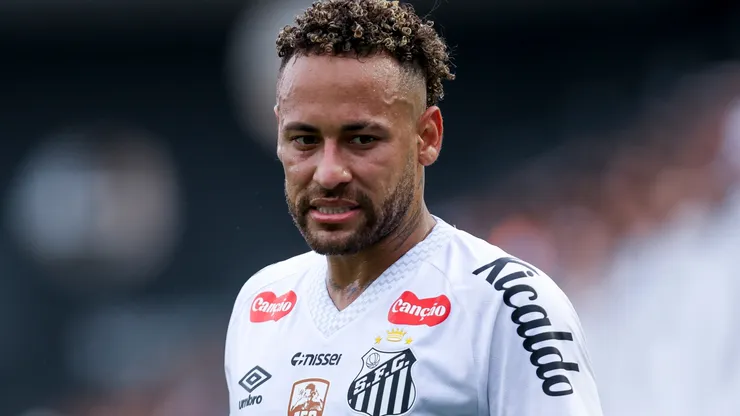 Neymar slammed by former Brazil teammate over Santos performances: ‘He thinks he’s still young’