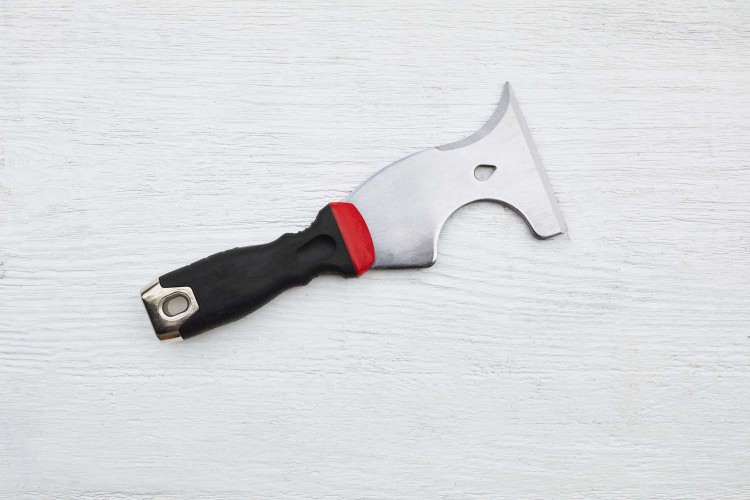 8-in-1 painters tool to remove exterior paint
