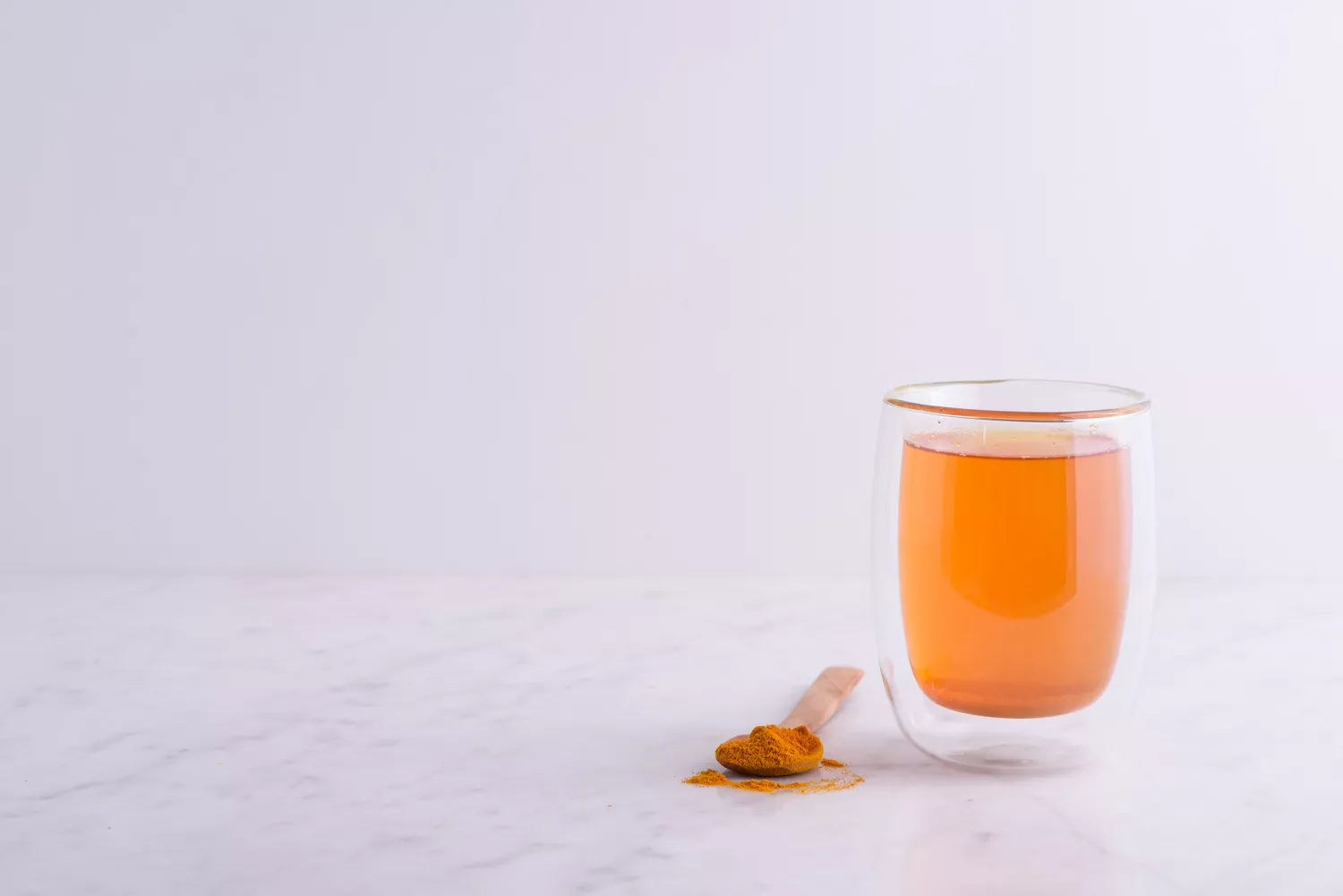 turmeric powder and turmeric tea