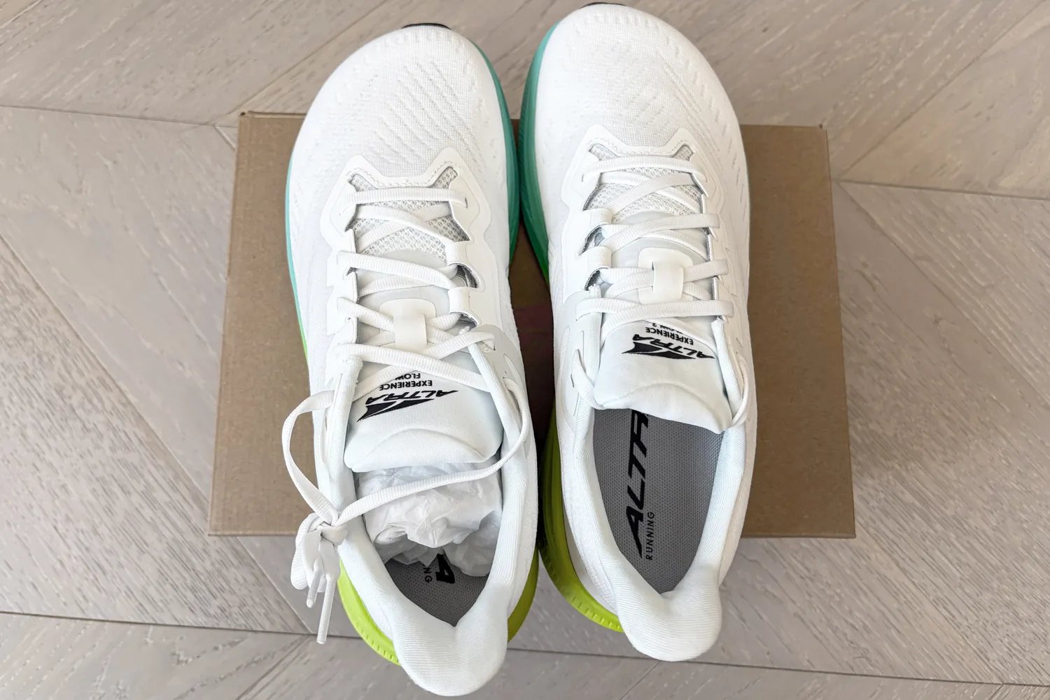 The laces on the Altra Men's Experience Flow 2 Sneakers