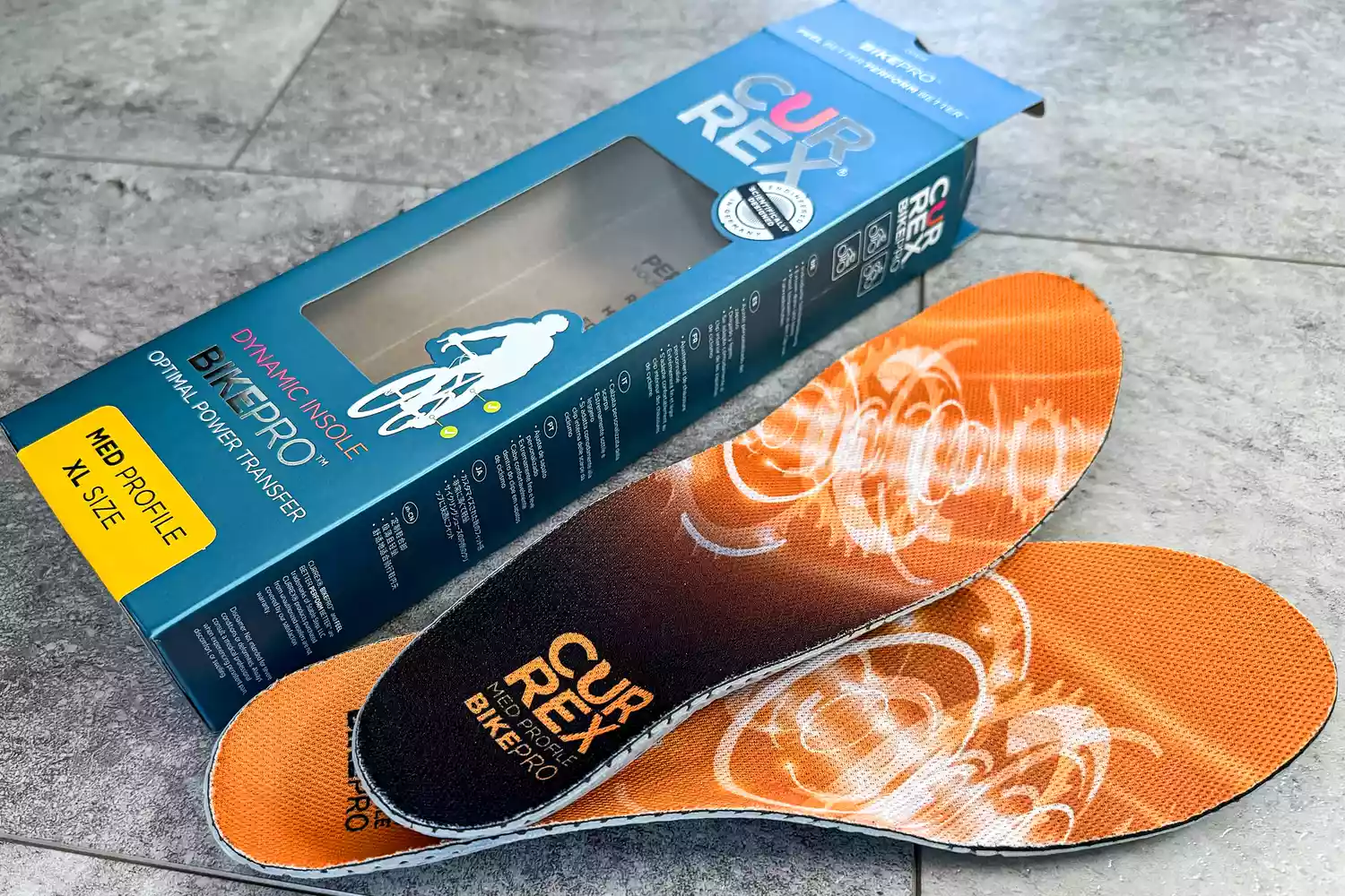 The CURREX BIKEPRO Insoles next to the box