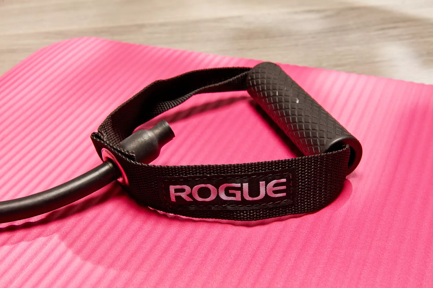 Closeup of Rogue Tube Bands handle and logo