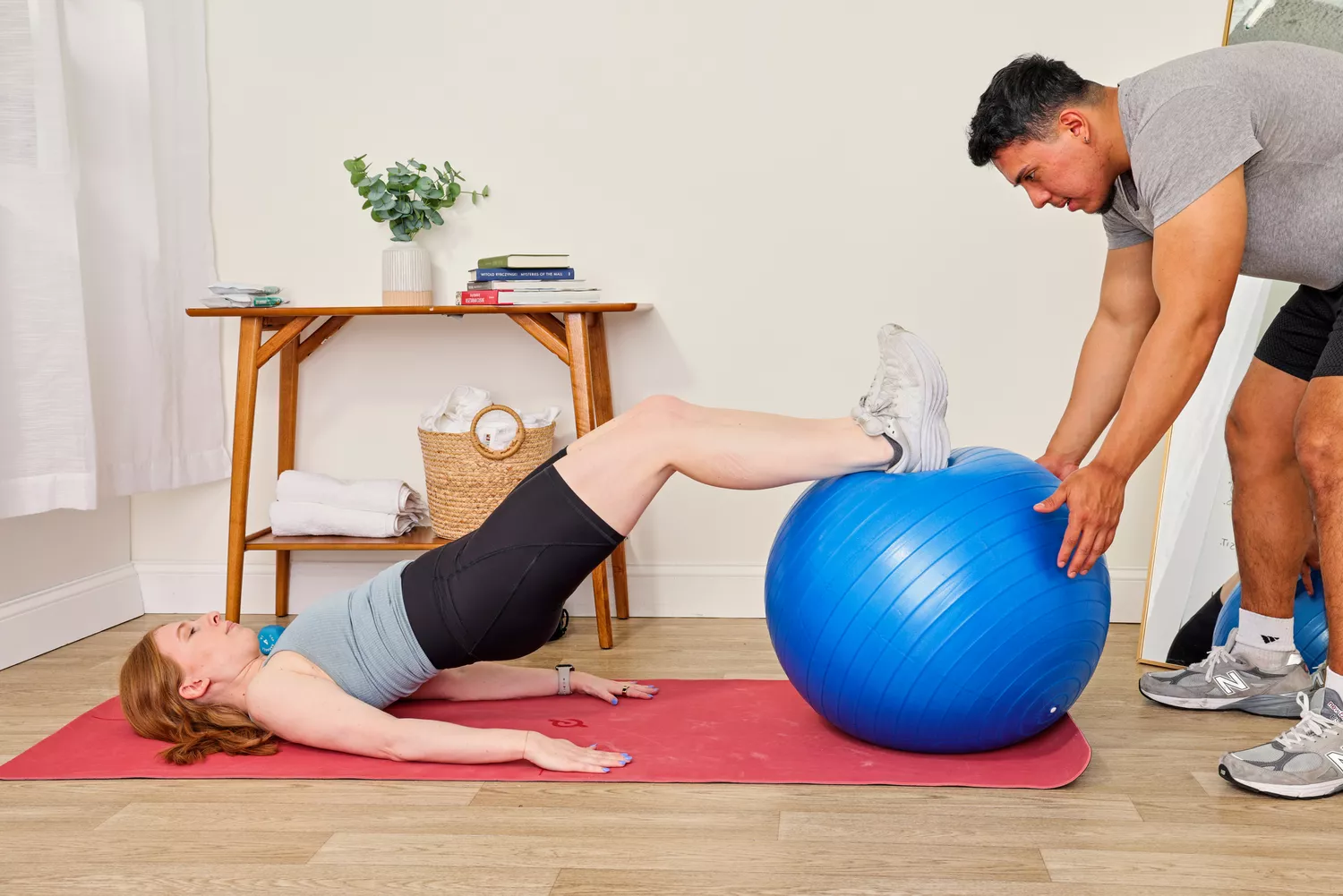 A person exercises using the GalSports Anti-Sport Yoga Ball