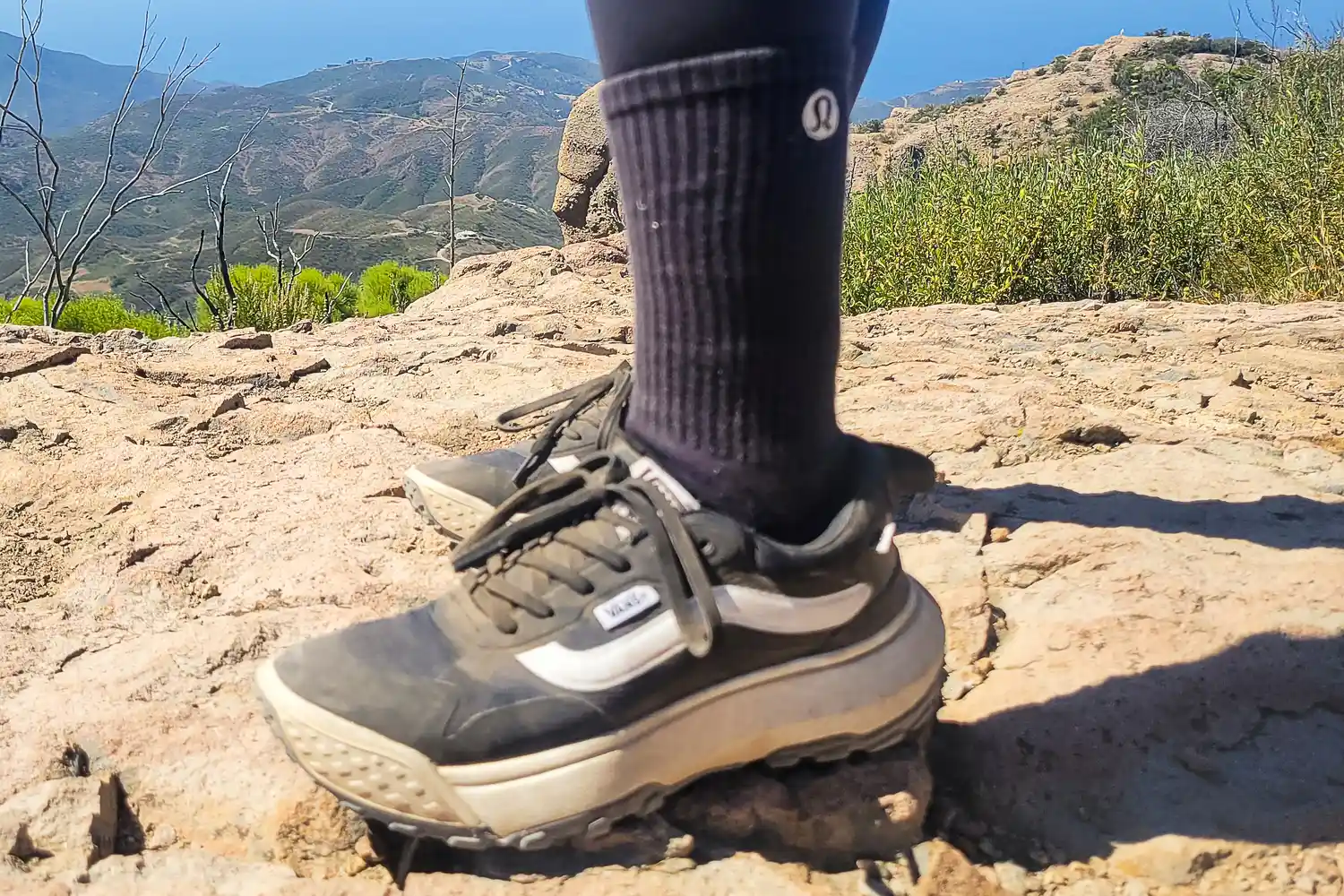 Lululemon daily essential crew socks