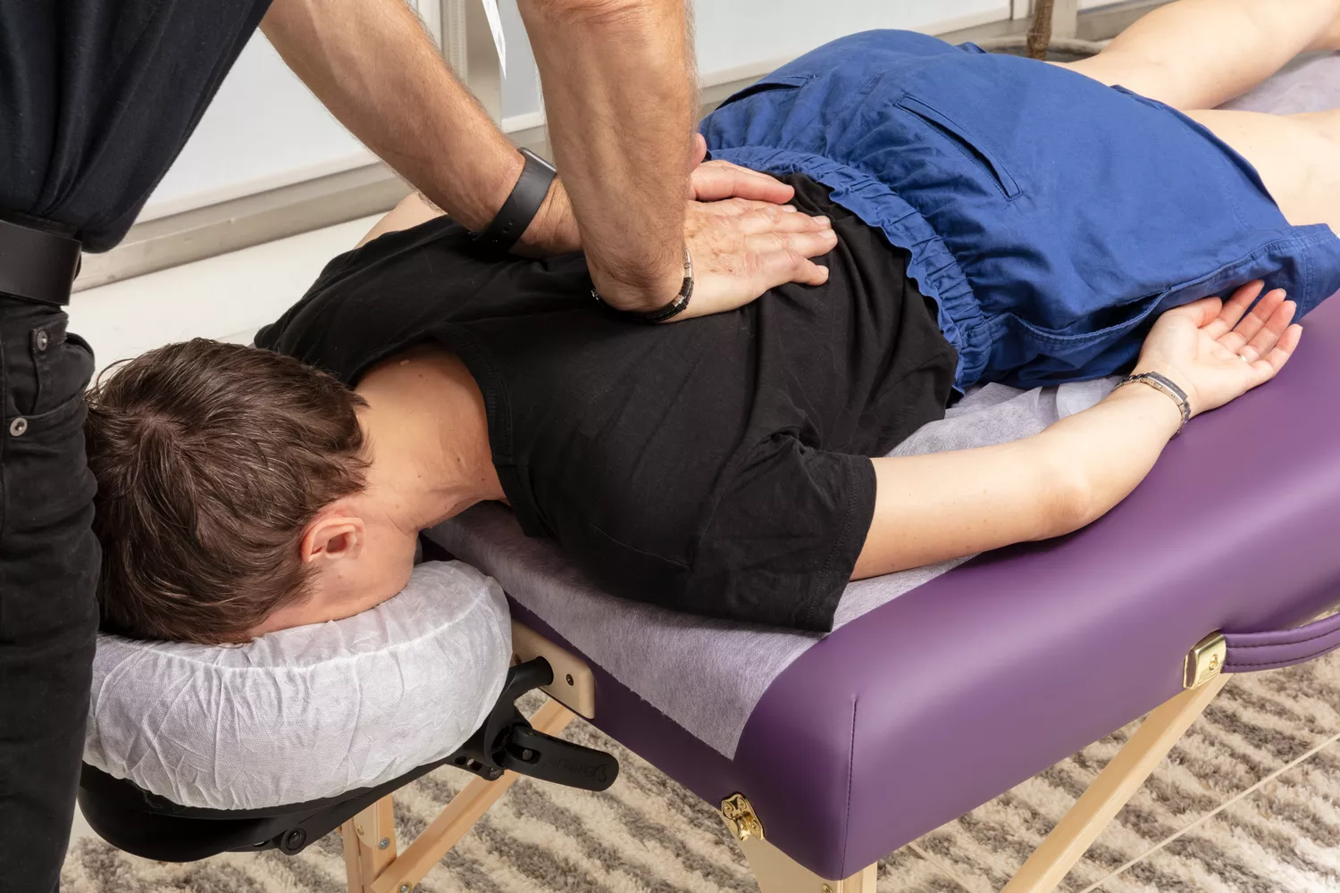 Earthlite Avalon Massage Table 