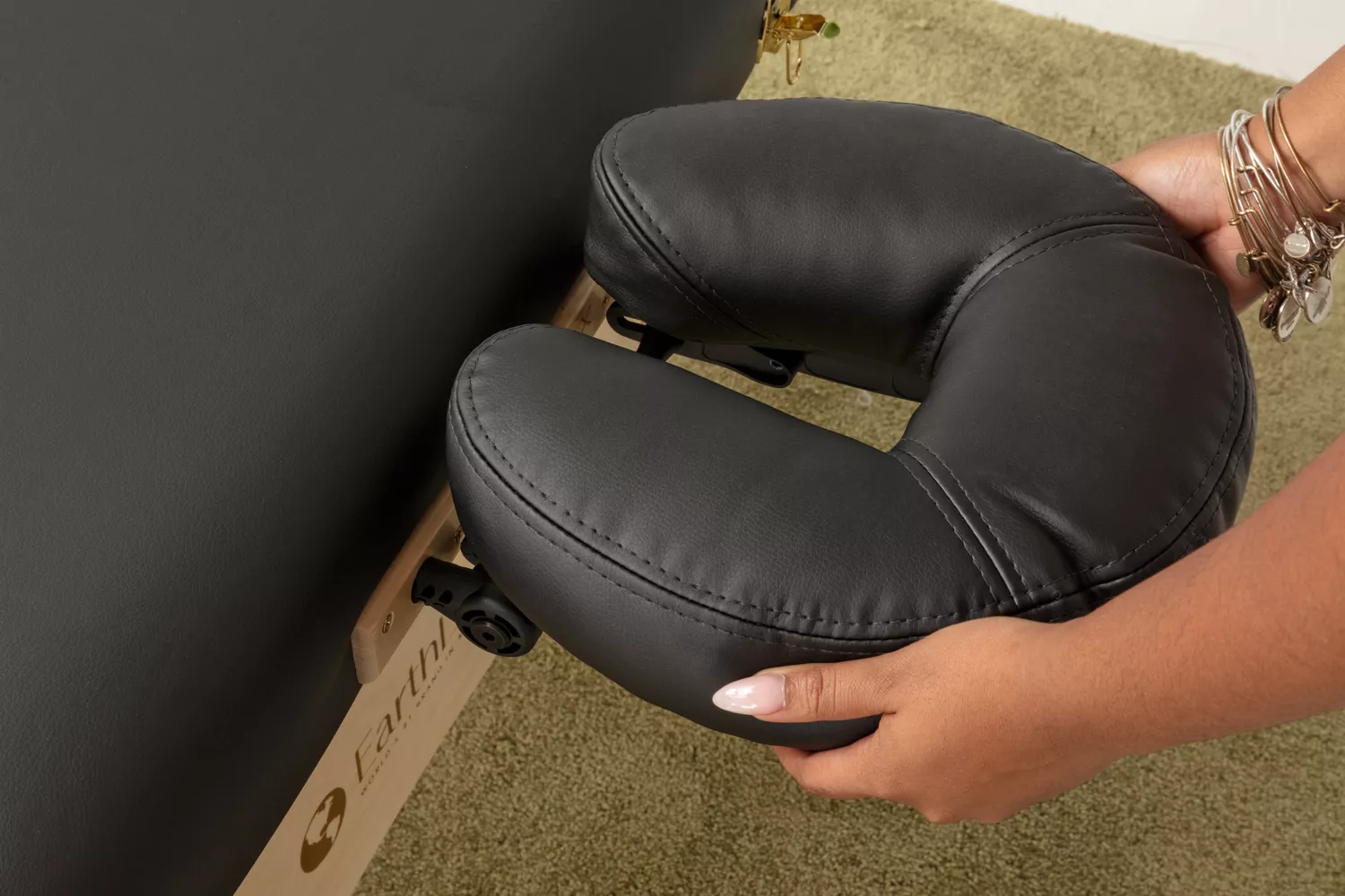 EARTHLITE Harmony DX Massage Table