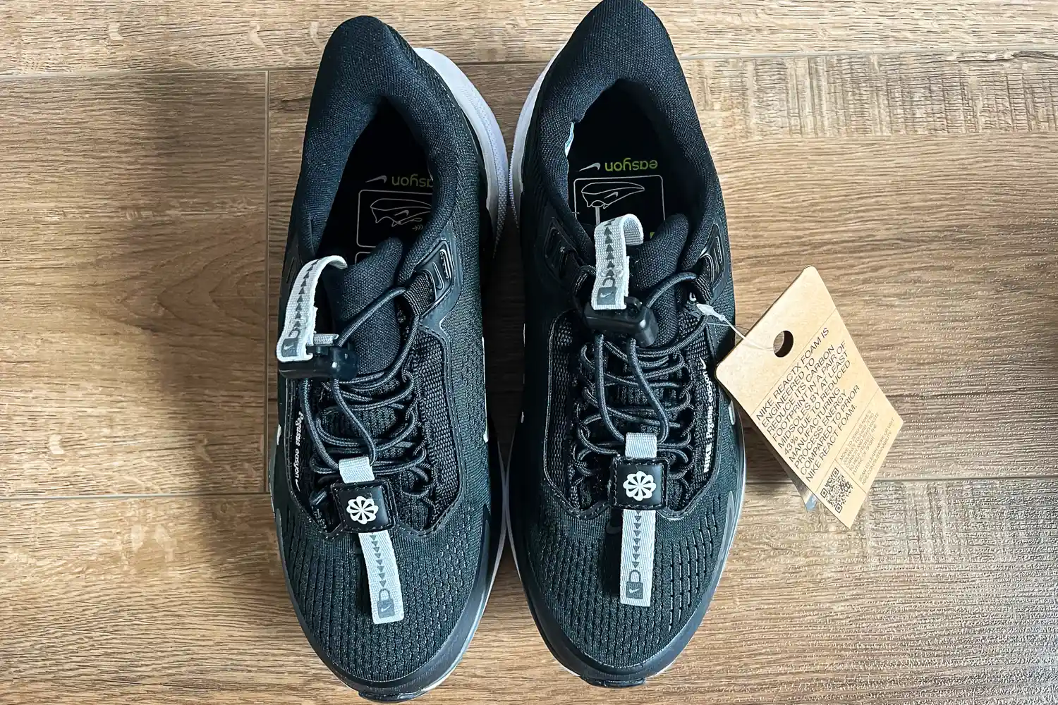 An overhead view of the Nike Pegasus EasyOn Women's Road Running Shoes with the tags on