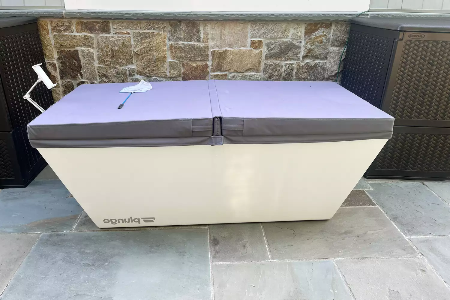The Plunge cold tub with cover on