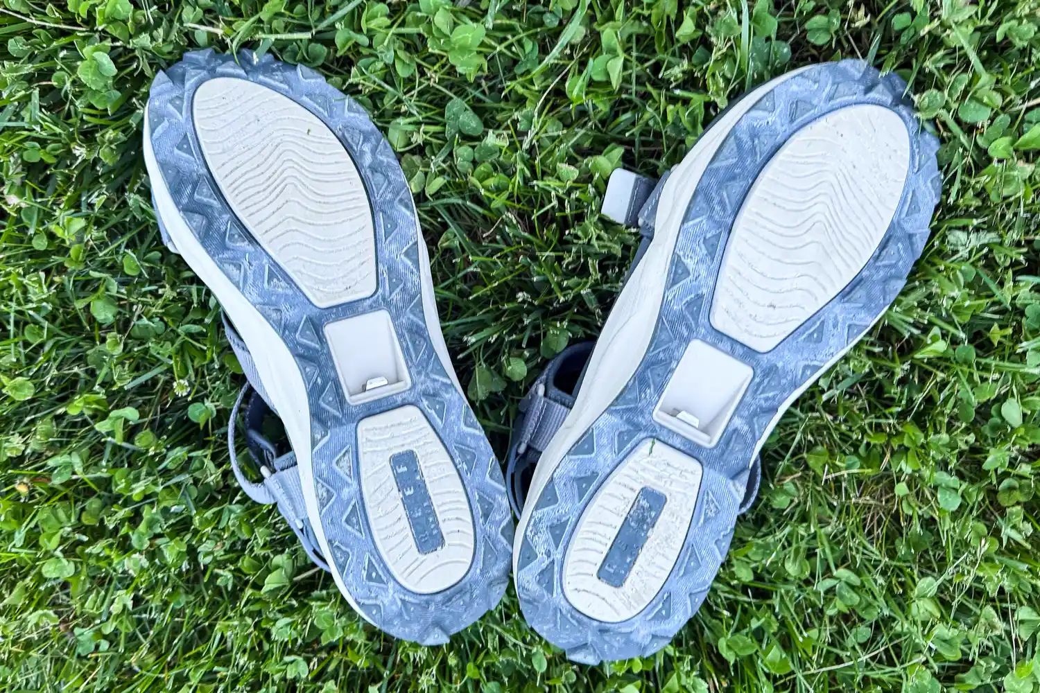 The treads on the bottom of the Reef Men's Cross-Shore Sandals