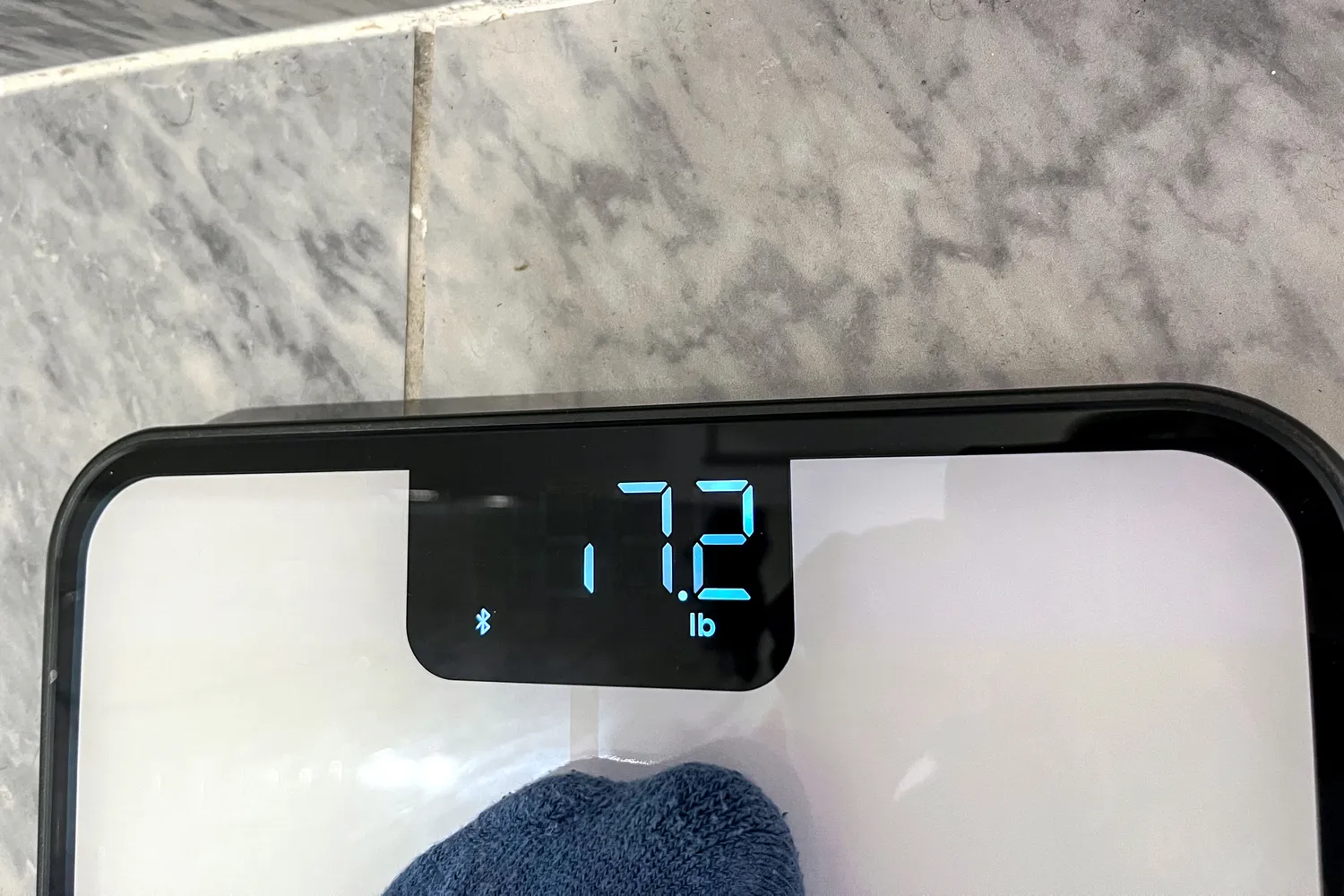 The digital display on the Renpho R-MSB02 Elis Chroma Aspire Smart Scale