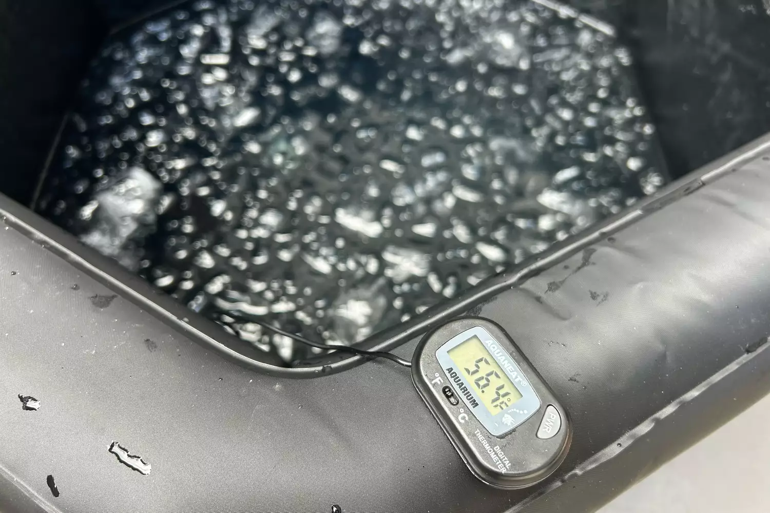 A close up of the a thermometer reading the water temp in the Saunabox PlungeBox Pro