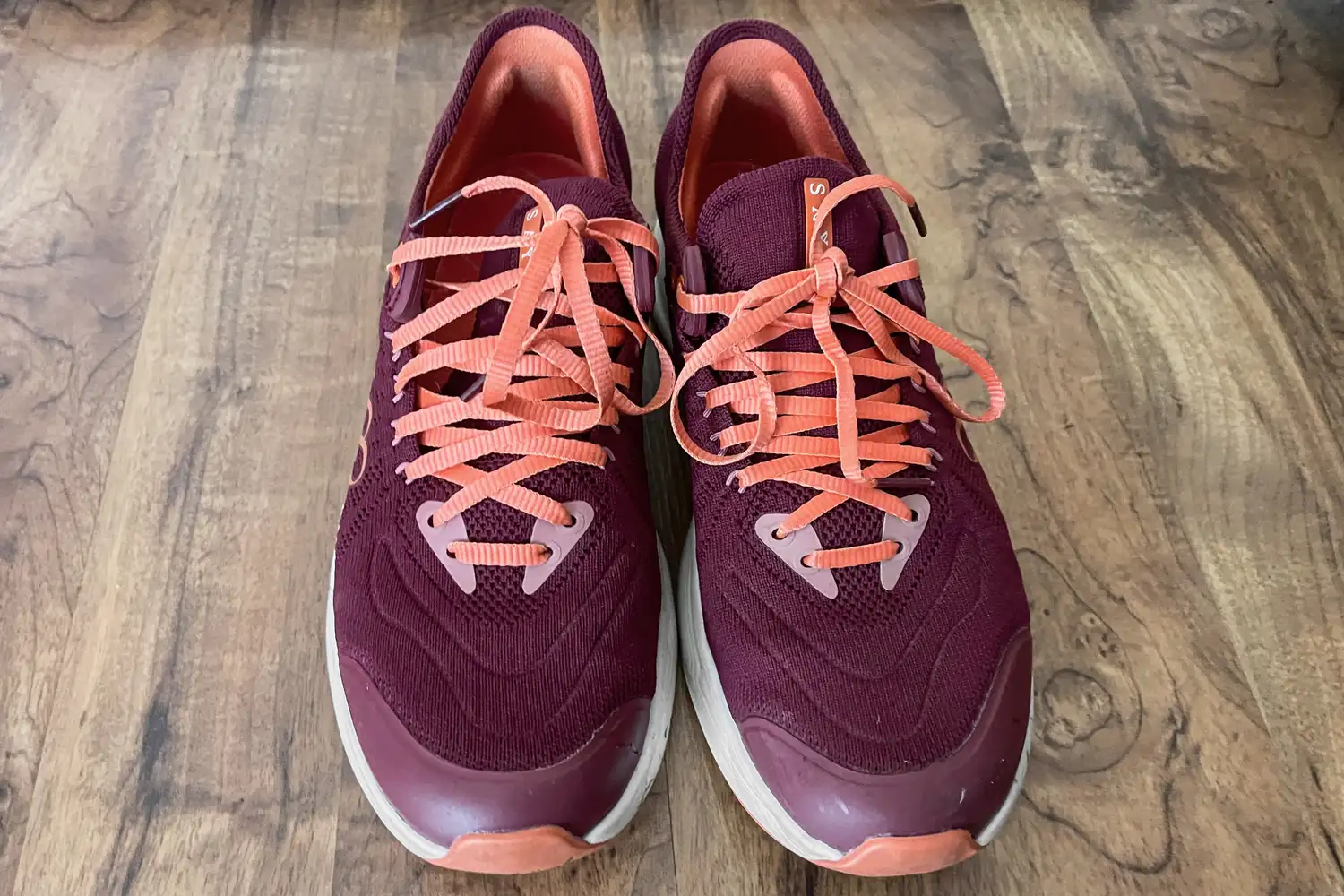 A front view of the Saysh Women's The Felix Runner Performance Running Shoes