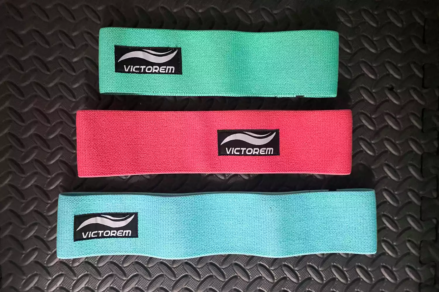 The Victorem Resistance Hip Booty Bands Set on a black background